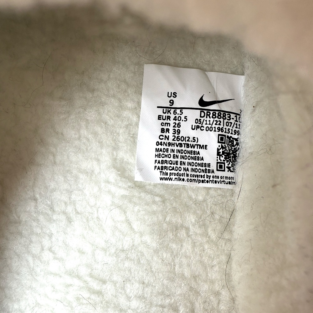 • NWT• Women’s NIKE Burrow SE Slide Slipper Sanddrift / Light Bone Size 9 - Picture 11 of 11